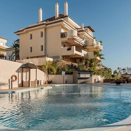 Apartment Aloha Hills Club Luxury Retreat Pools Gym